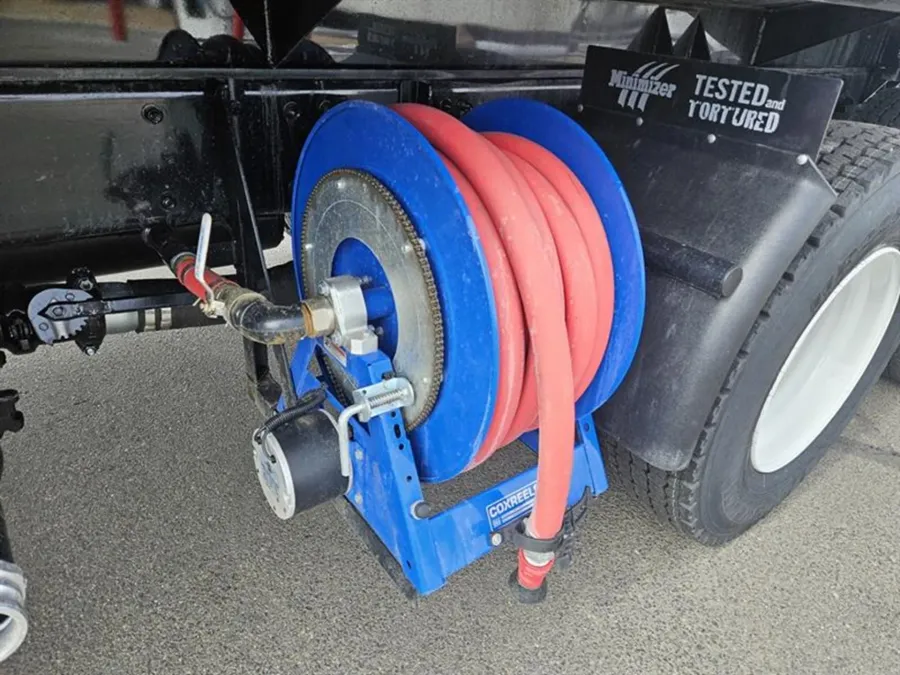 2025 Freightliner M2 106 | Photo 13 of 17