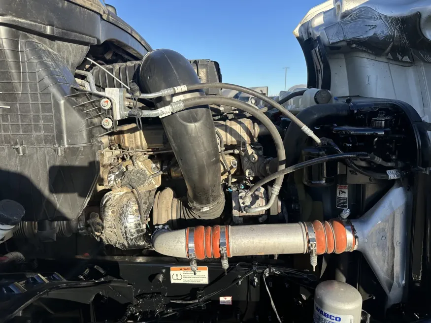 2023 Freightliner Cascadia | Photo 19 of 21