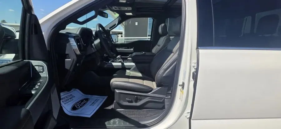 2026 Ford F-150 | Photo 15 of 34