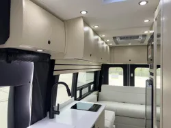 2026 Pleasure-way Ontour 2.2AWD | Thumbnail Photo 12 of 18