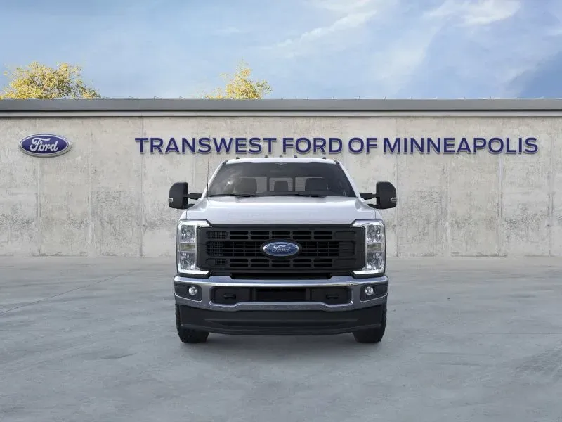 2026 Ford Super Duty F-350 | Photo 6 of 22