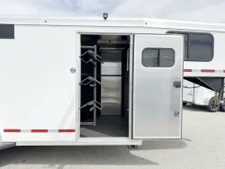 2026 Logan Coach Crossfire 3HGN | Thumbnail Photo 3 of 14