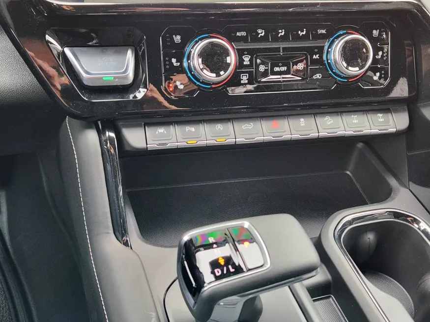 2026 GMC Sierra 1500 AT4X | Photo 14 of 23