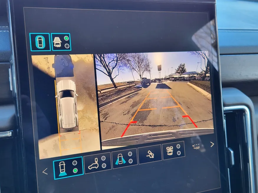 2026 GMC Yukon Denali Ultimate | Photo 13 of 23