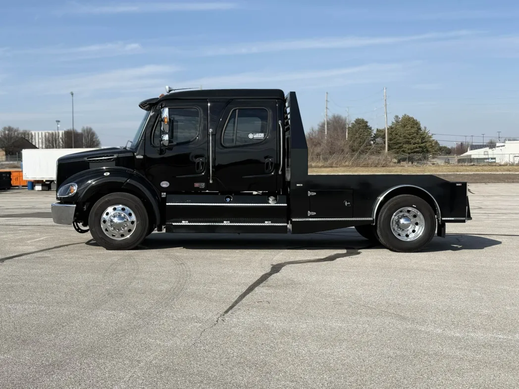 2024 Freightliner M2 112 Laredo 