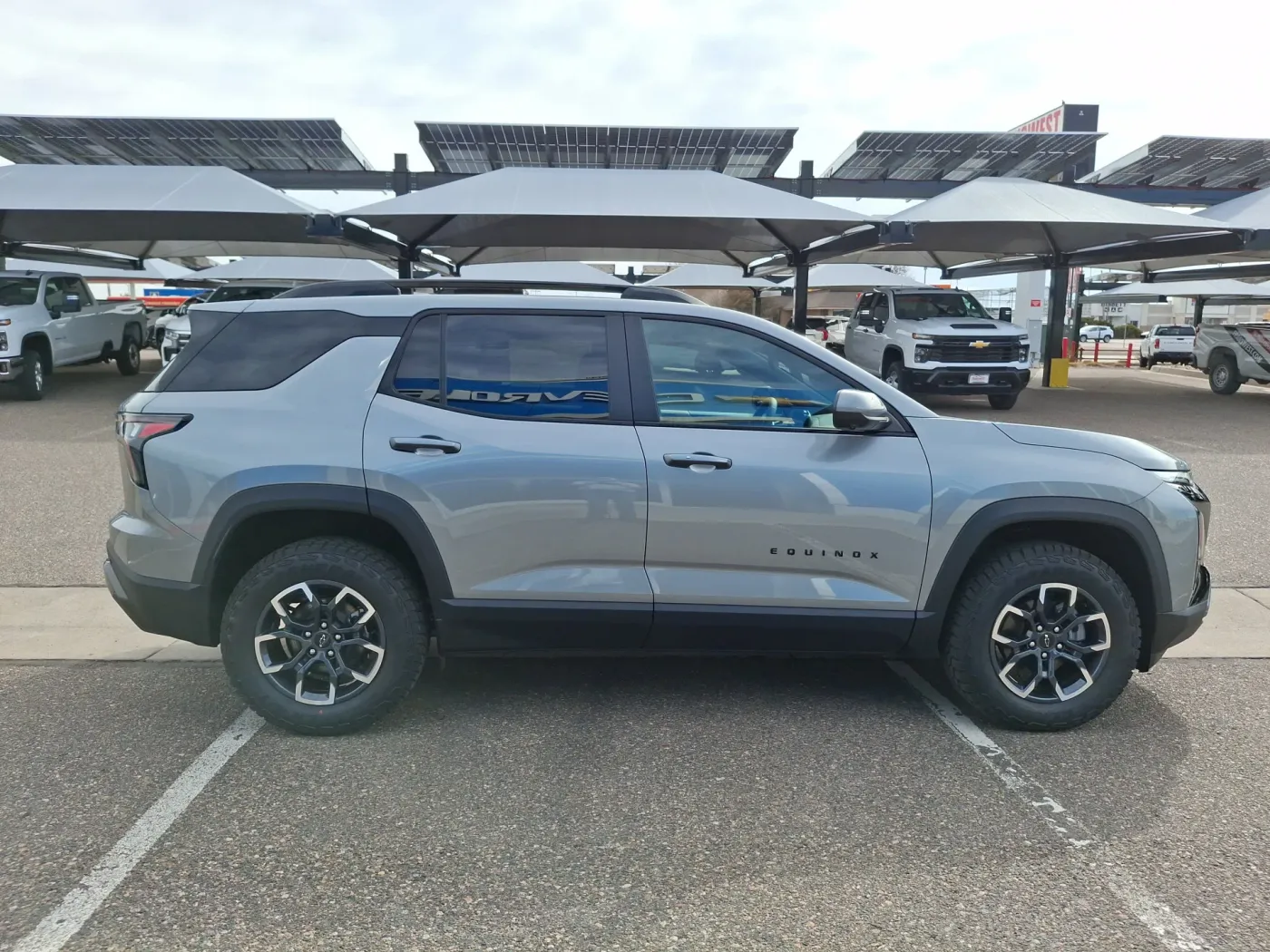 2026 Chevrolet Equinox AWD ACTIV | Photo 5 of 22