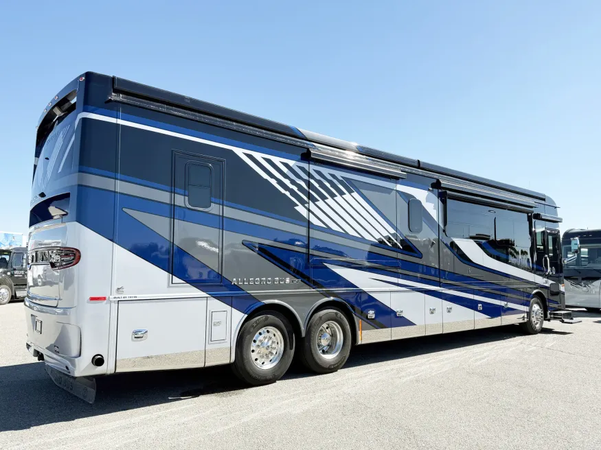 2023 Tiffin Allegro Bus 45FP | Photo 23 of 35