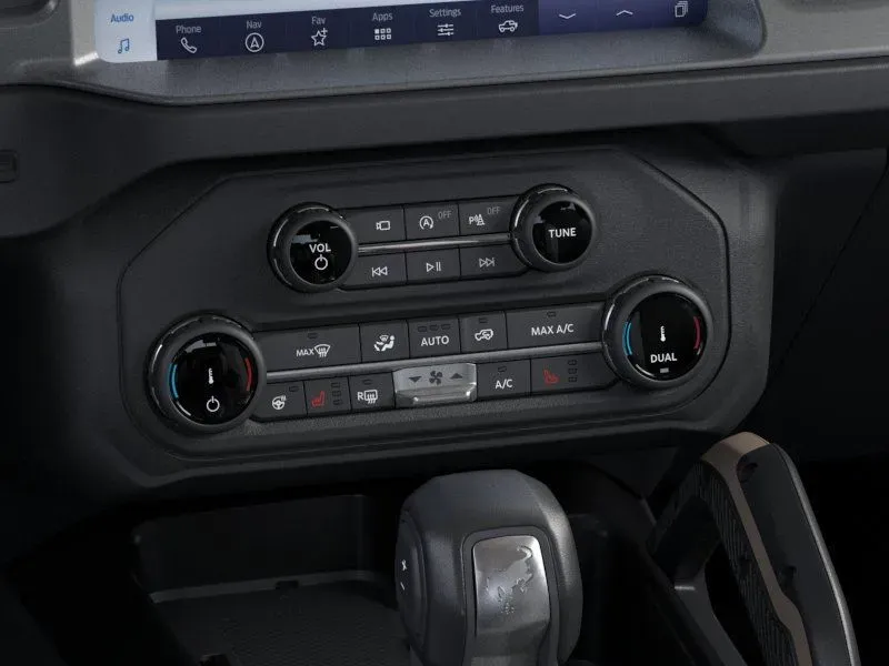 2026 Ford Bronco Badlands | Photo 14 of 24