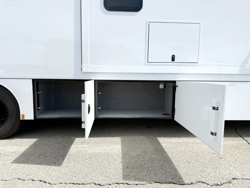 2026 Renegade Valencia 39RB | Photo 25 of 29