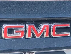 2026 GMC Acadia AT4 | Thumbnail Photo 10 of 27