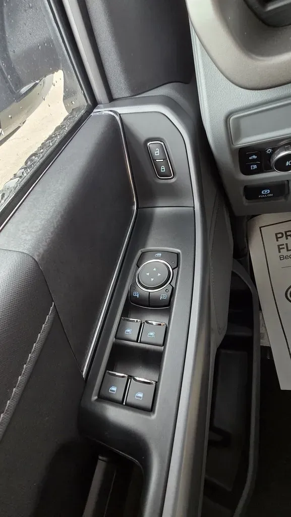 2025 Ford F-150 | Photo 12 of 29