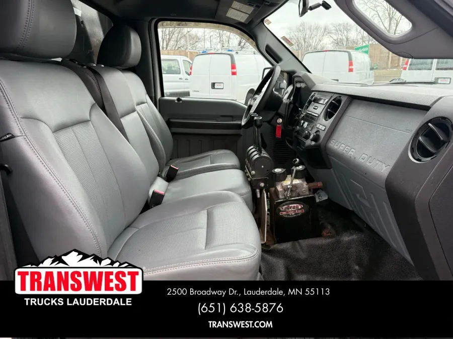 2011 Ford Super Duty F-450 XL | Photo 6 of 20