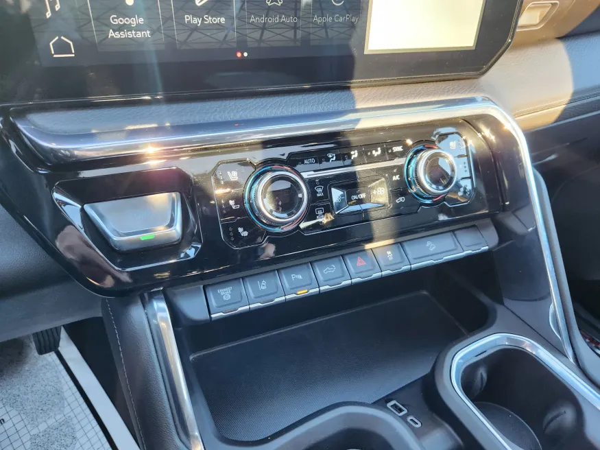 2024 GMC Sierra 2500HD Denali | Photo 26 of 31