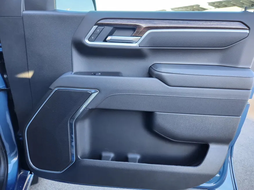 2026 GMC Sierra 1500 Elevation | Photo 17 of 29