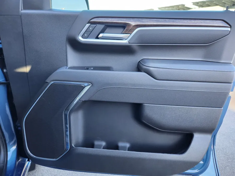 2026 GMC Sierra 1500 Elevation | Photo 17 of 29