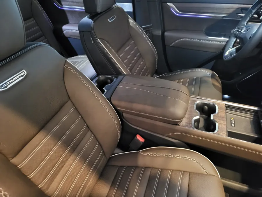 2026 GMC Acadia Denali Ultimate | Photo 12 of 26