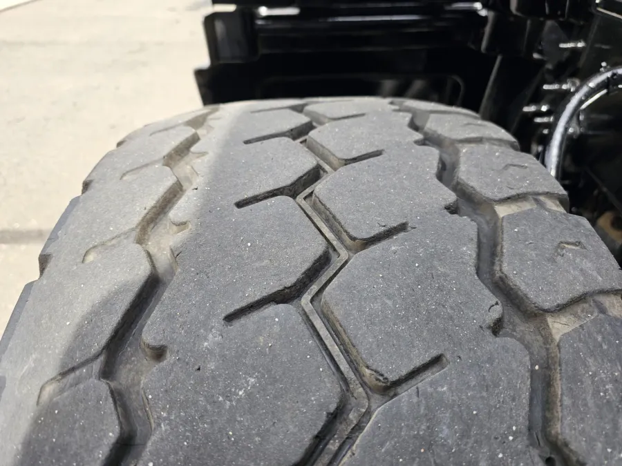 2024 Mack GU813 | Photo 17 of 17