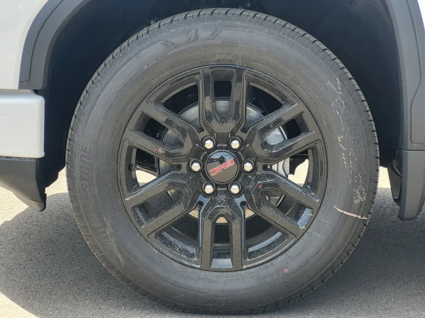 2026 GMC Sierra 1500 Elevation | Photo 9 of 24