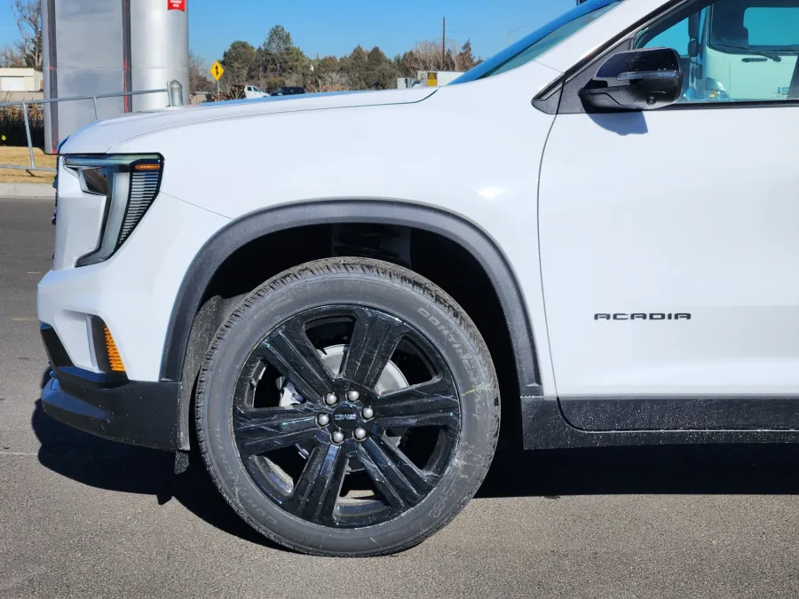 2026 GMC Acadia AWD Elevation | Photo 4 of 22