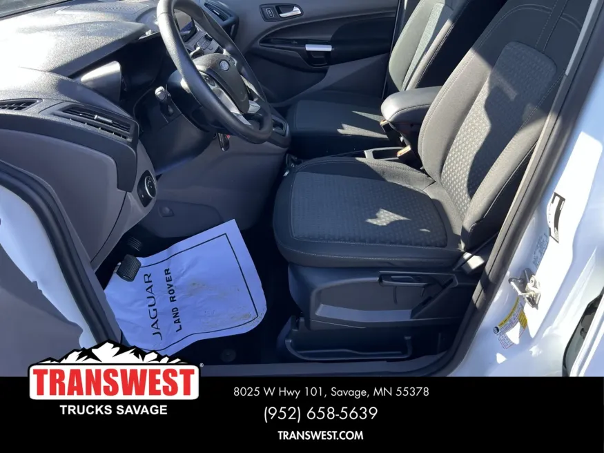 2021 Ford Transit Connect XLT | Photo 4 of 16