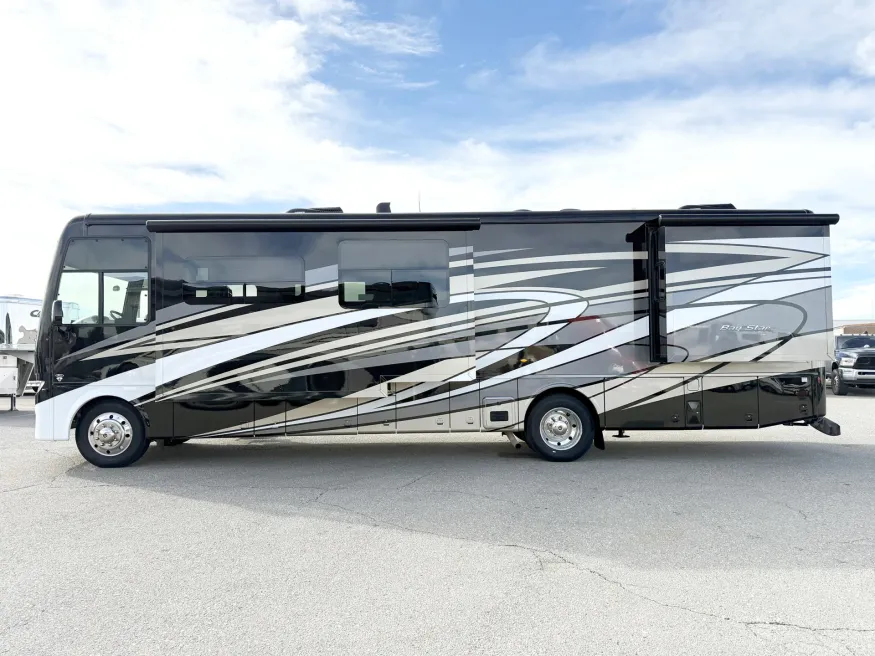 2024 Newmar Bay Star 3626 | Photo 21 of 31