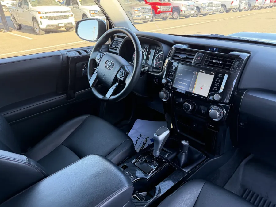 2022 Toyota 4Runner TRD Off Road Premium | Photo 12 of 19