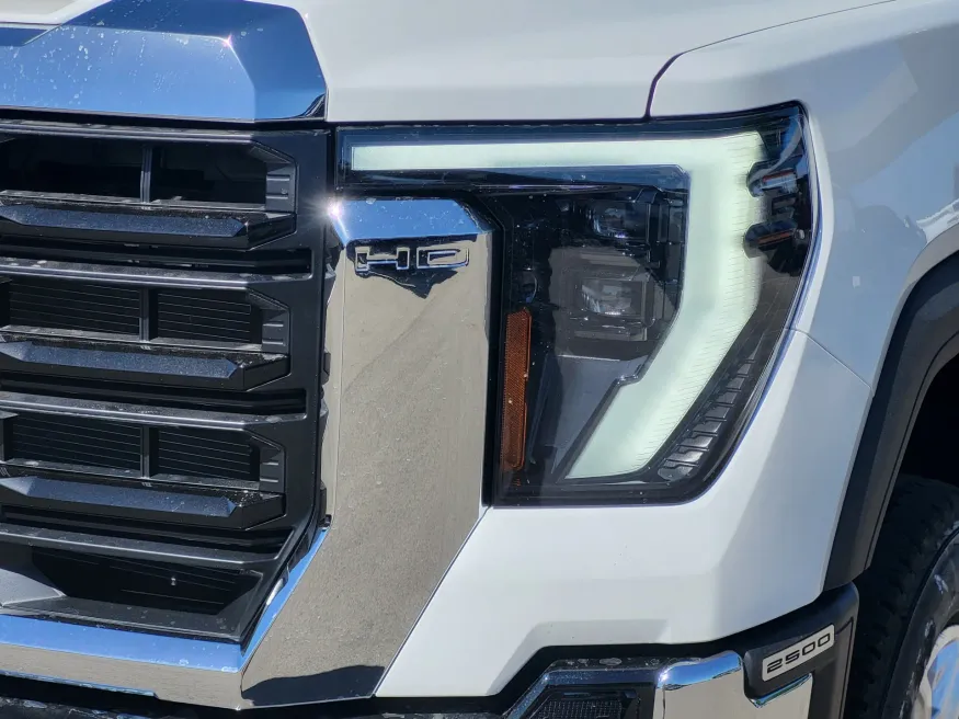 2026 GMC Sierra 2500HD Pro | Photo 7 of 22