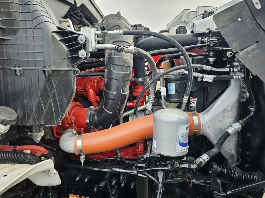 2025 Western Star 47X | Photo 10 of 22