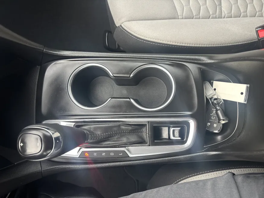 2020 Chevrolet Equinox LT | Photo 19 of 22