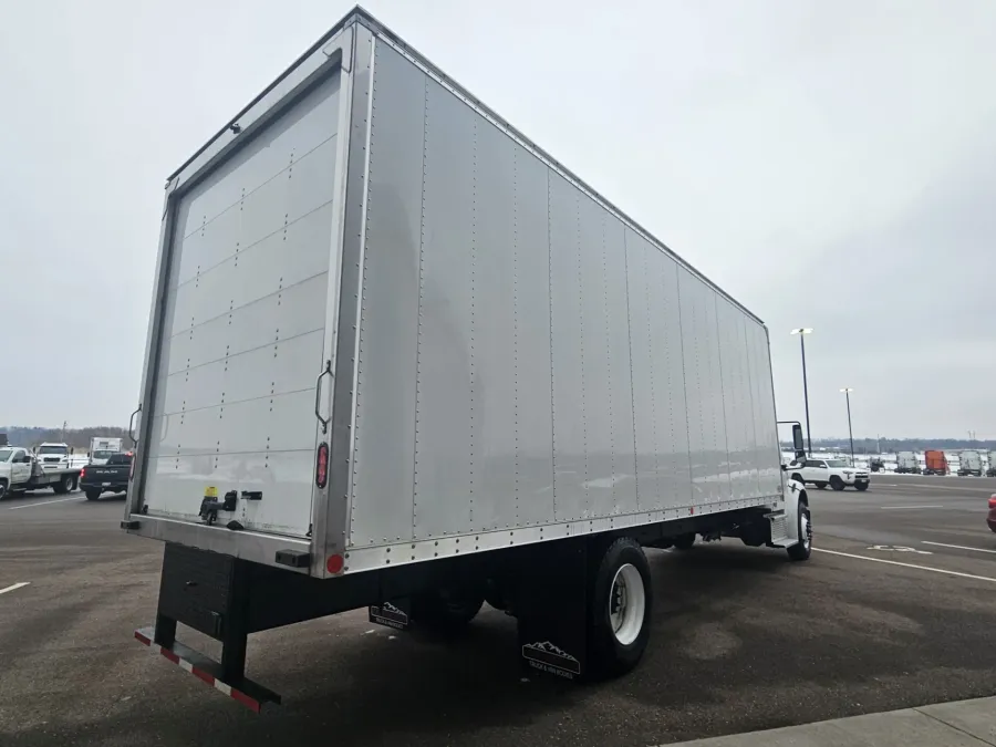 2026 Freightliner M2 106 | Photo 4 of 11