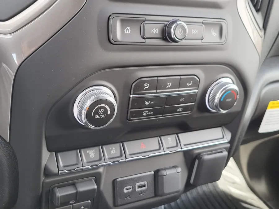 2026 GMC Sierra 3500HD CC Pro | Photo 15 of 20