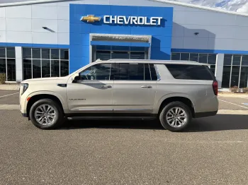 2024 GMC Yukon XL SLT
