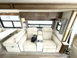 2022 Newmar Canyon Star 3722 | Thumbnail Photo 7 of 28