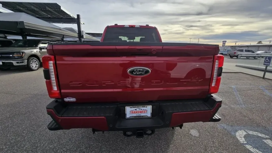 2026 Ford Super Duty F-350 | Photo 7 of 29
