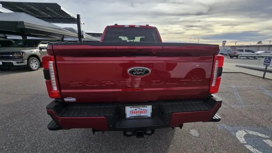 2026 Ford Super Duty F-350 | Photo 7 of 29