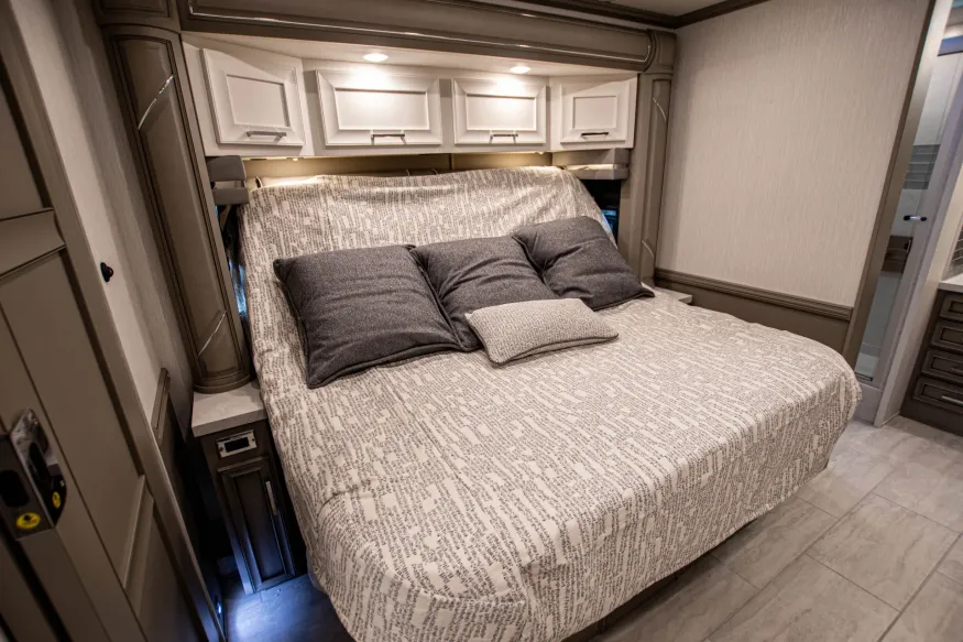 2026 Newmar Supreme Aire 4505 | Photo 22 of 27