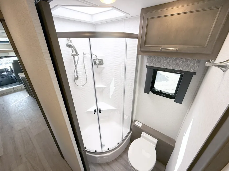 2026 Renegade Verona 36VSB | Photo 15 of 29