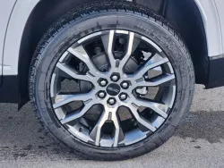 2026 GMC Acadia Denali Ultimate | Thumbnail Photo 5 of 25