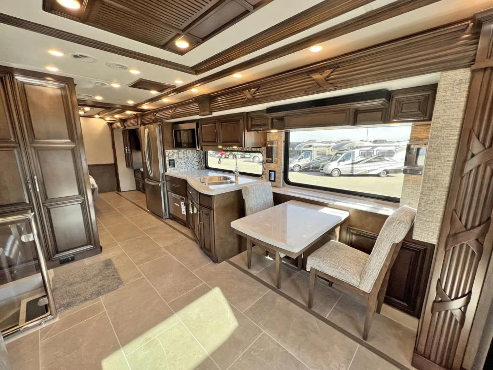 2023 Newmar Supreme Aire 4051 | Photo 5 of 43
