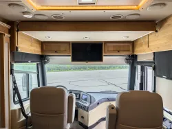 2023 Tiffin Allegro Red 33AA | Thumbnail Photo 11 of 25