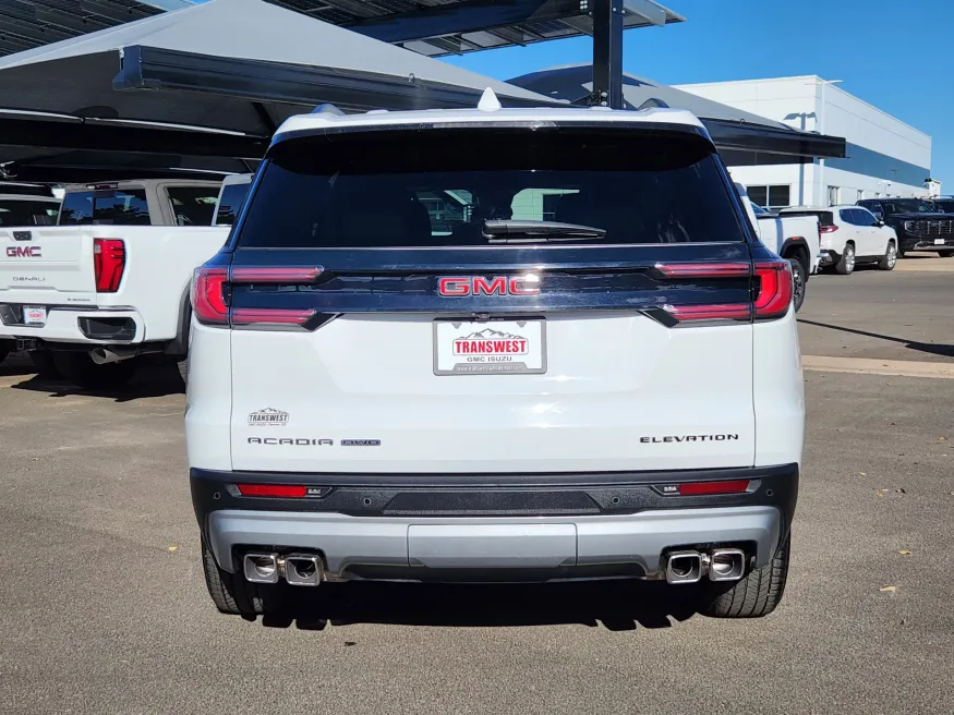 2025 GMC Acadia AWD Elevation | Photo 14 of 29