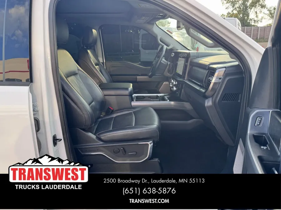 2024 Ford Super Duty F-250 Lariat | Photo 20 of 22