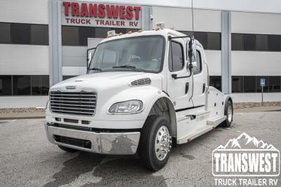 2015 Freightliner M2 106 Summit | Thumbnail Photo 8 of 22