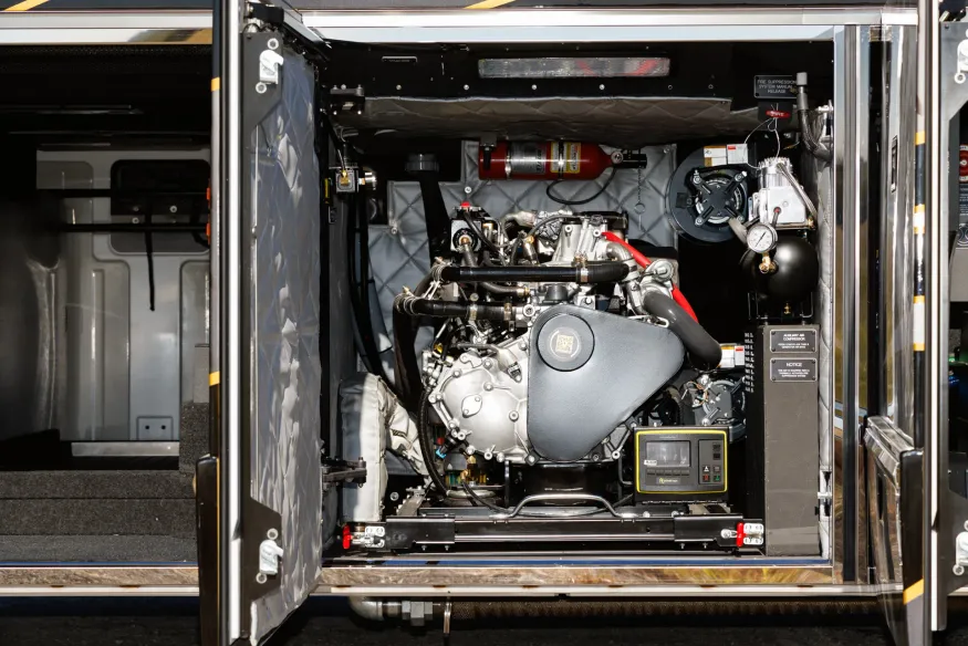 2026 Emerald Prevost H3-45 Triple Slide | Photo 25 of 29