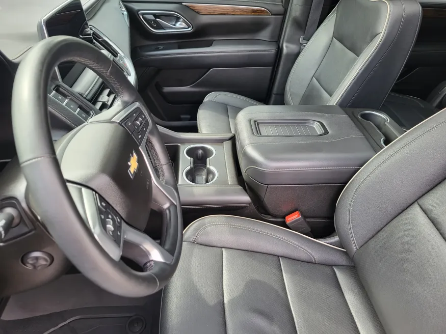 2023 Chevrolet Tahoe Premier | Photo 11 of 27