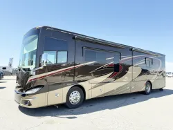 2016 Tiffin Phaeton 40AH | Thumbnail Photo 6 of 14