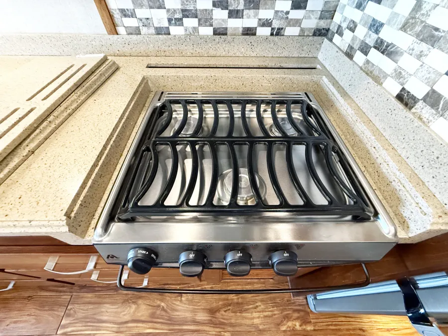 2016 Renegade Verona 40VBH | Photo 9 of 27