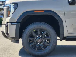 2026 GMC Sierra 2500HD AT4 | Thumbnail Photo 8 of 25