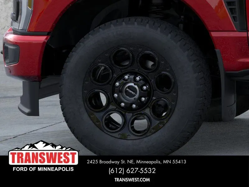 2026 Ford Super Duty F-350 Lariat | Photo 18 of 22