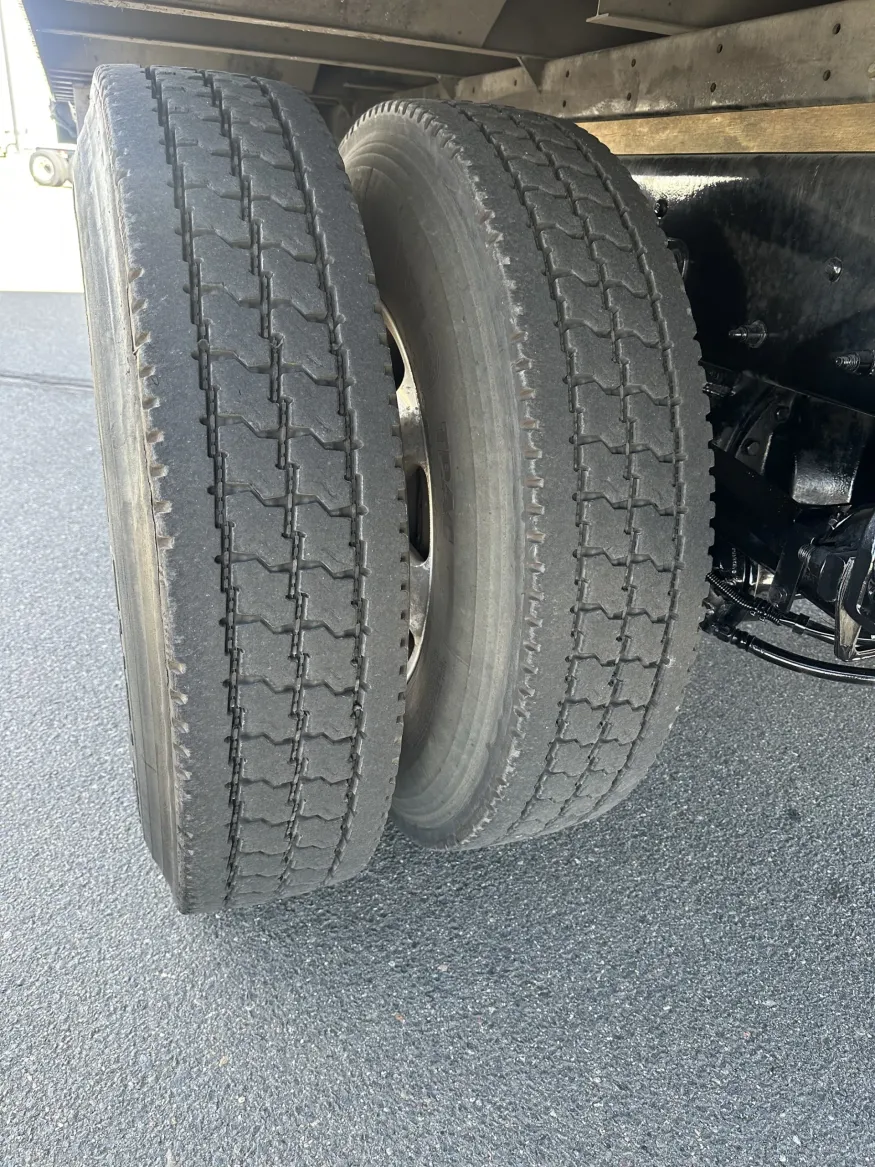 2019 Kenworth T-370 | Photo 16 of 18